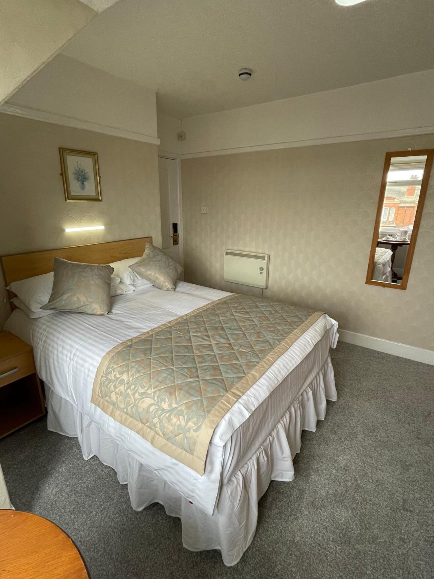 Oyo Queens Hotel, Skegness Habitación foto